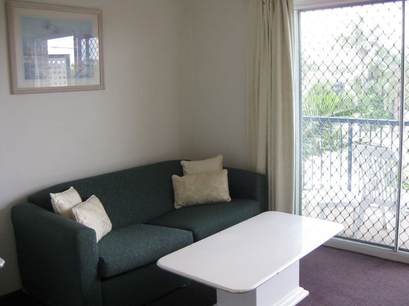 30/125 Frank Street, Labrador QLD 4215