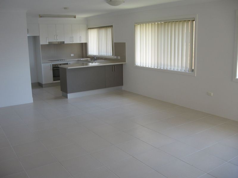 7/250 Marine Parade, Labrador QLD 4215