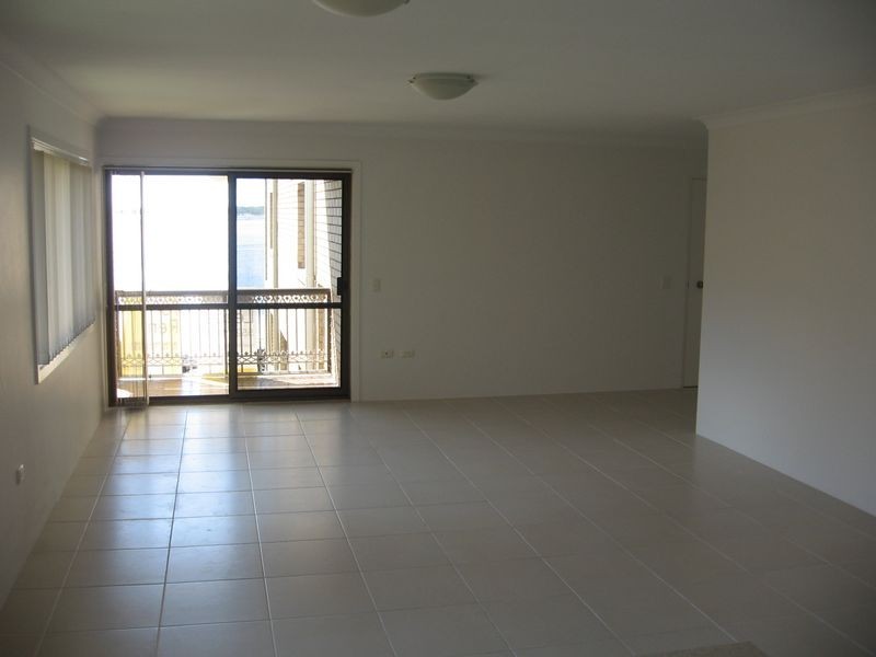 7/250 Marine Parade, Labrador QLD 4215