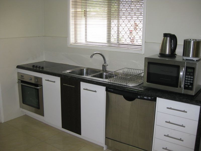1 The Glade, Labrador QLD 4215