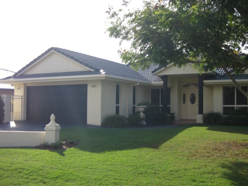 19 Westlake Court, Monterey Keys QLD 4212