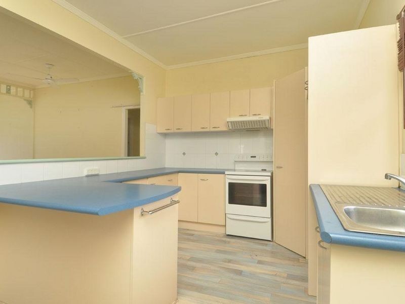 117 Turpin Road, Labrador QLD 4215