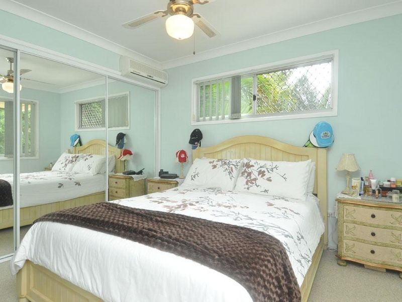 165 Whiting Street, Labrador QLD 4215