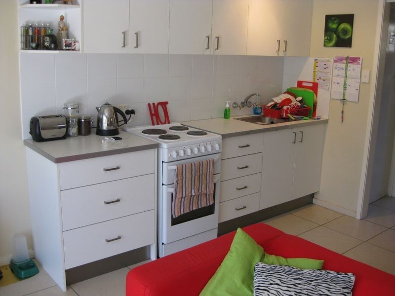 1/9 Middle Street, Labrador QLD 4215