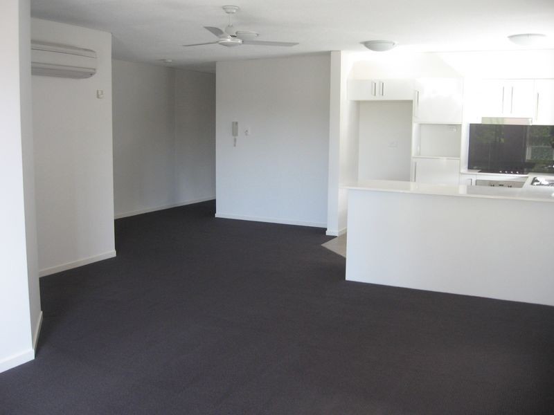 3/21 Middle Street, Labrador QLD 4215