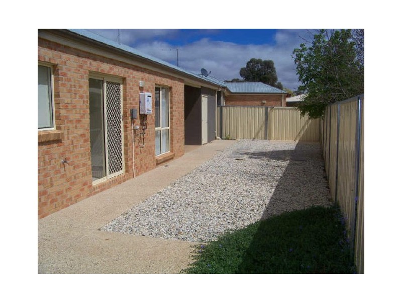 1/8 Mayan Court, Mildura VIC 3500