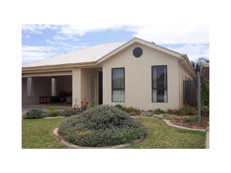 18 Merle Court, Mildura VIC 3500
