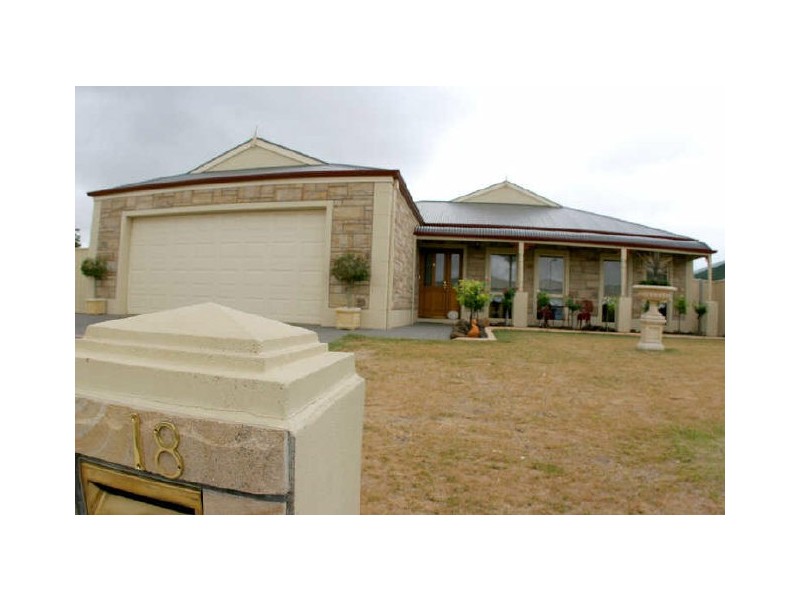 18 Bene Vista Boulevard, Mildura VIC 3500