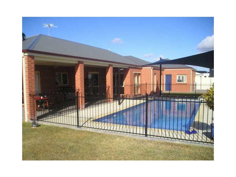 18 Bene Vista Boulevard, Mildura VIC 3500
