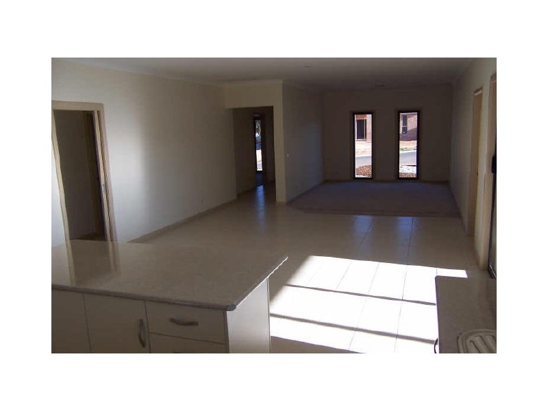 8 Popular Alm Court, Mildura VIC 3500