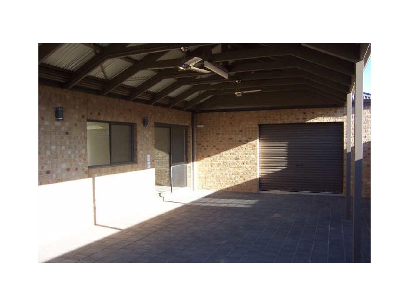 8 Popular Alm Court, Mildura VIC 3500