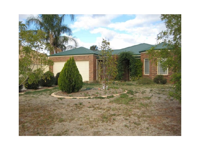 35 Belleview Drive, Irymple VIC 3498