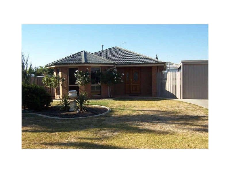 10 Reynolds Court, Mildura VIC 3500