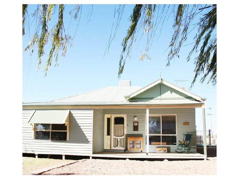 1238 Campbell Avenue, Irymple VIC 3498