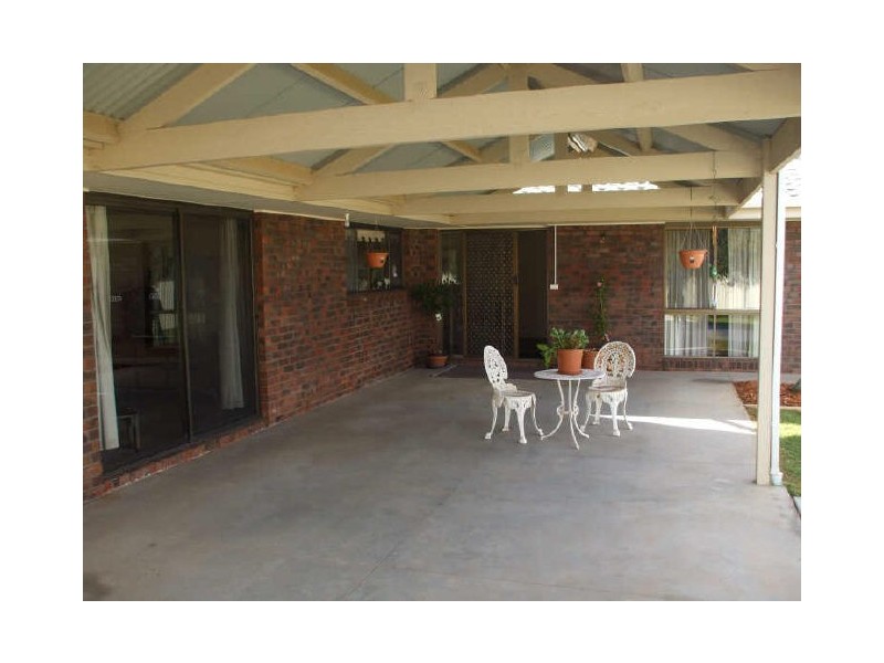 82-84 Flora Avenue, Mildura VIC 3500