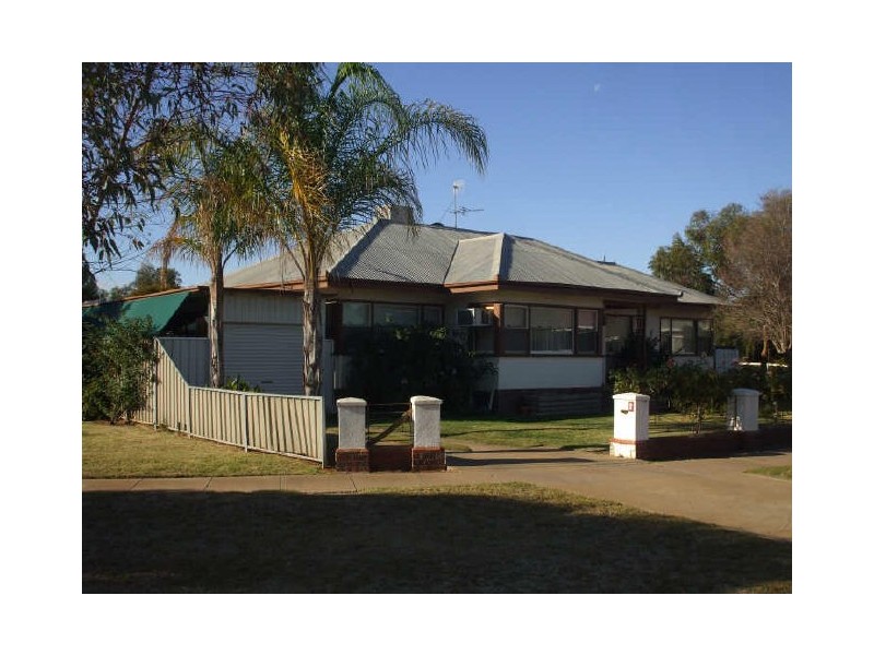 2 River Parade, Mildura VIC 3500