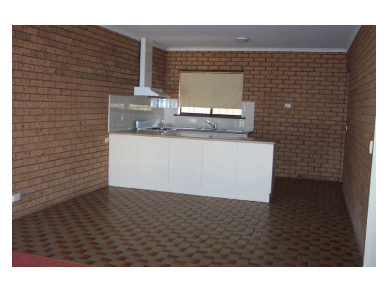 2/325 San Mateo Avenue, Mildura VIC 3500