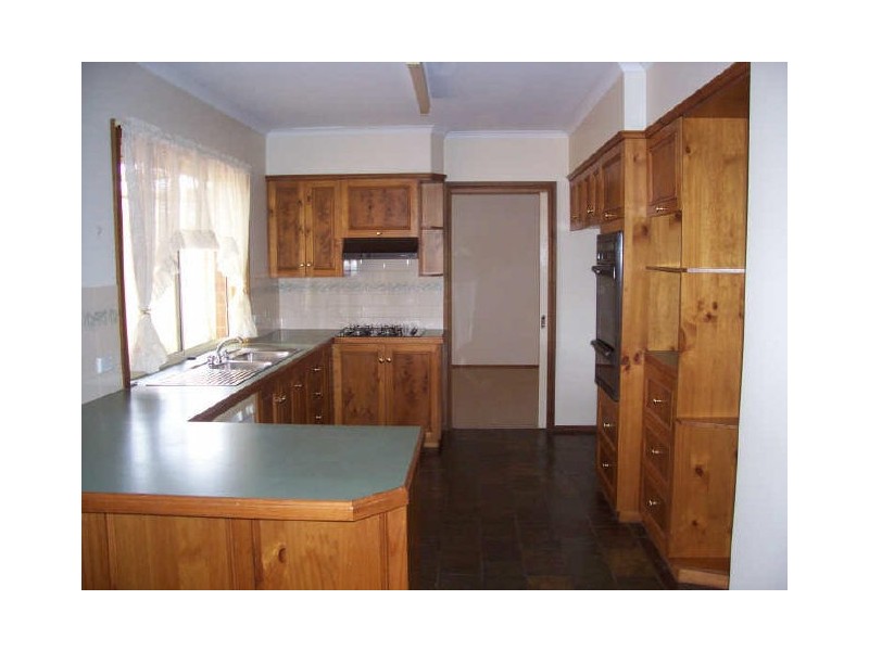 2 Coonawarra Close, Mildura VIC 3500