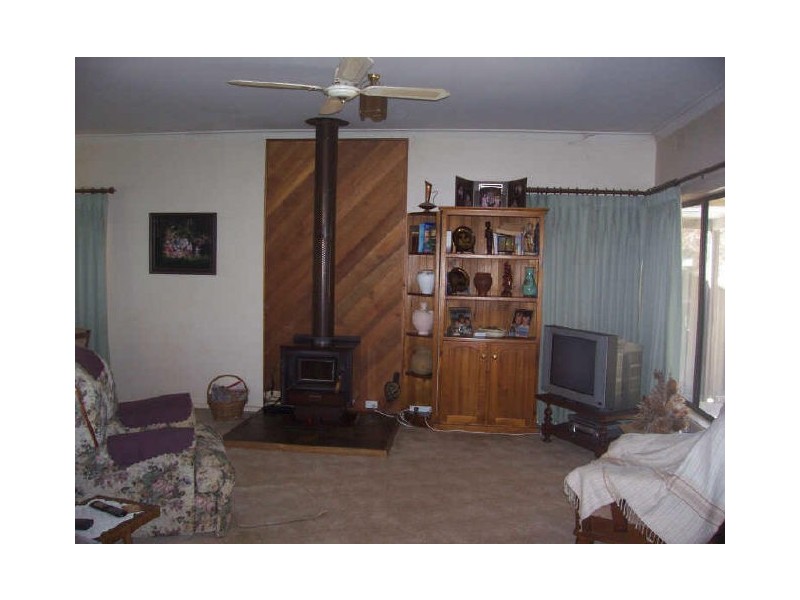 8 Albert Street, Mildura South VIC 3501