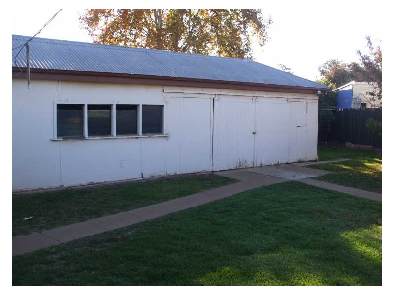 2 River Parade, Mildura VIC 3500