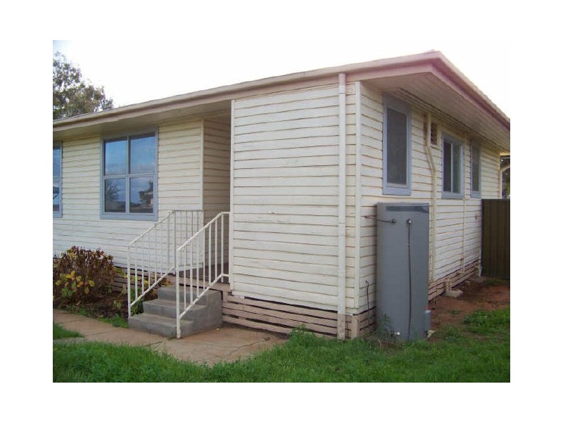 1 Loddon Avenue, Red Cliffs VIC 3496