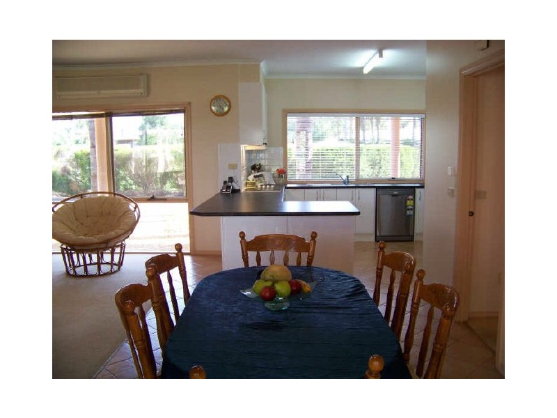 6 High View Court, Irymple VIC 3498