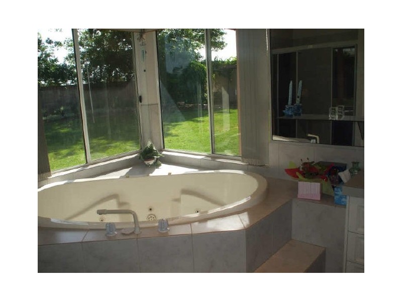 6 High View Court, Irymple VIC 3498