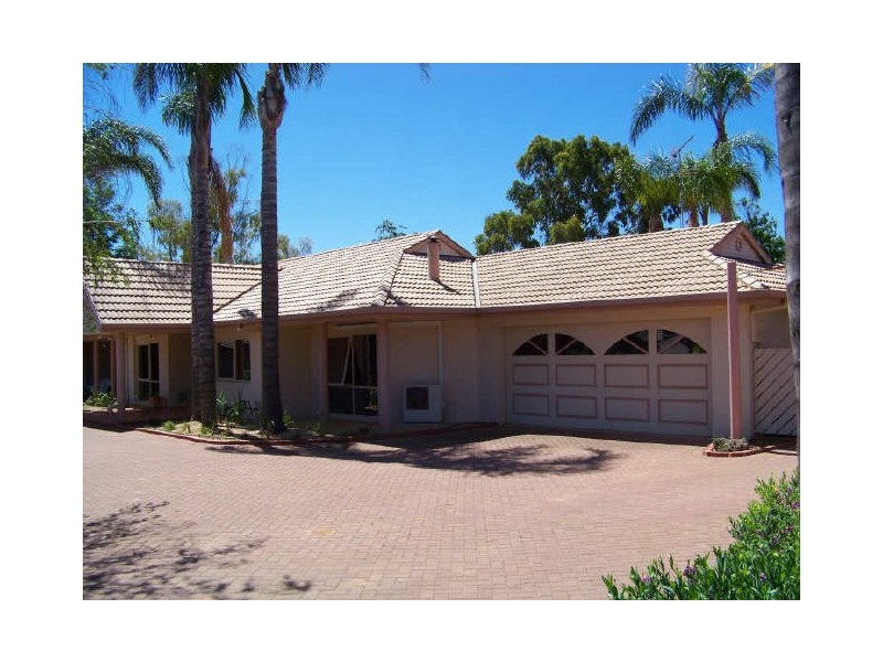 6 High View Court, Irymple VIC 3498