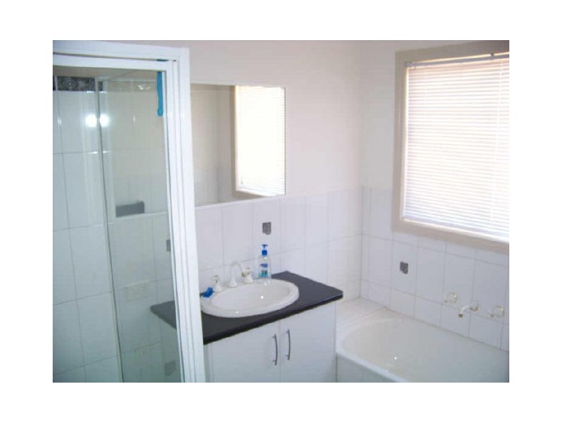 4 Isabelle Court, Mildura VIC 3500