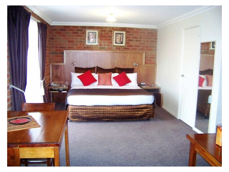 453 Deakin Avenue, Mildura VIC 3500