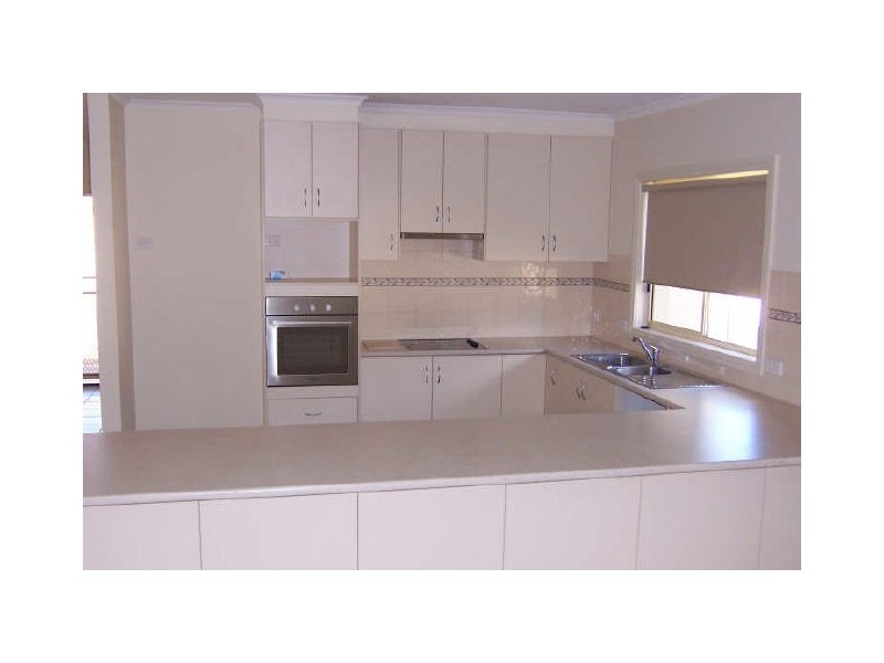 16 Belle Gardens, Mildura VIC 3500