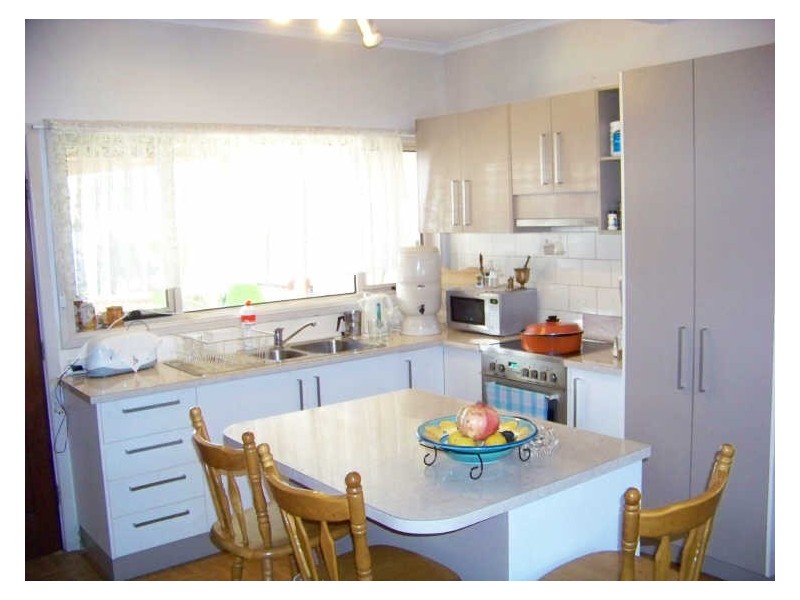 6 Floral Avenue, Mildura VIC 3500