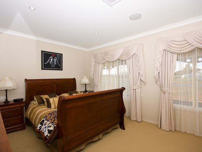 710 Cureton Avenue, Nichols Point VIC 3501