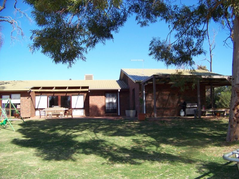 79 McEdward Street, Birdwoodton VIC 3505