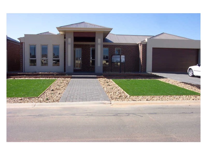 16 Heidi Court, Mildura VIC 3500