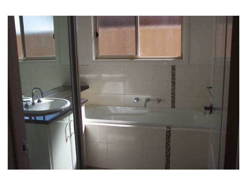 16 Heidi Court, Mildura VIC 3500