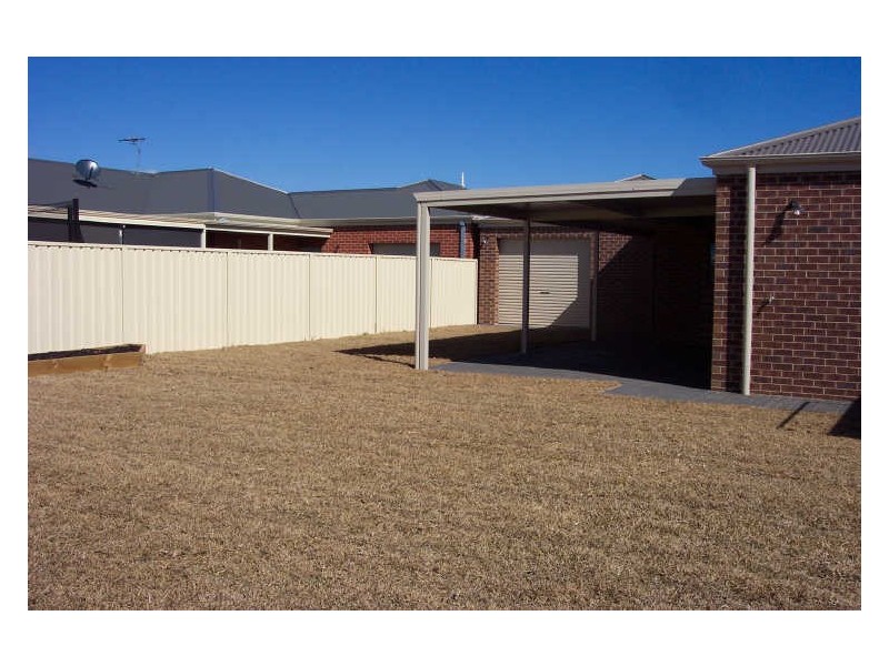 16 Heidi Court, Mildura VIC 3500