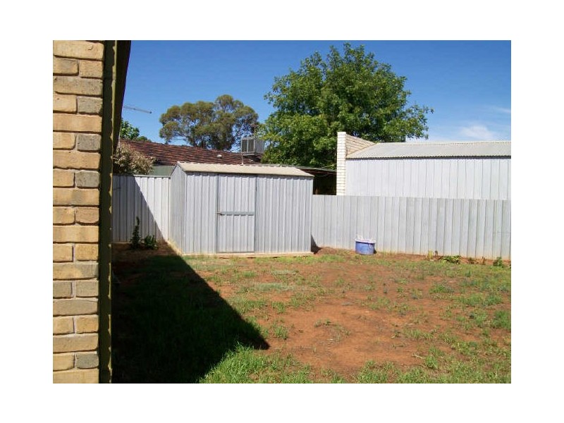 1/6 Karingal Court, Irymple VIC 3498