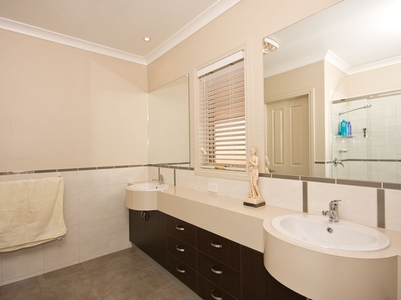 710 Cureton Avenue, Nichols Point VIC 3501