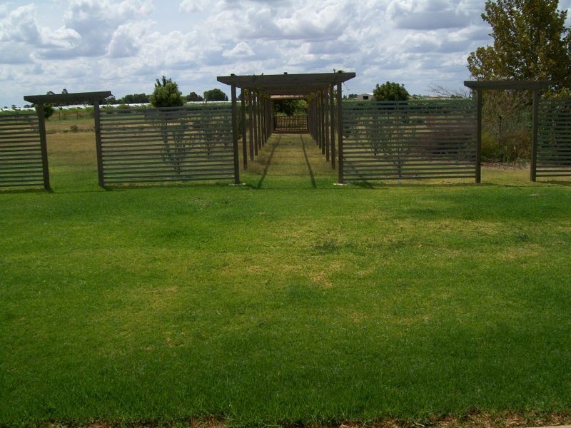 180 Ginquam Ave, Nichols Point VIC 3501