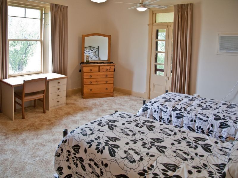 68 Sixth Street, Birdwoodton VIC 3505