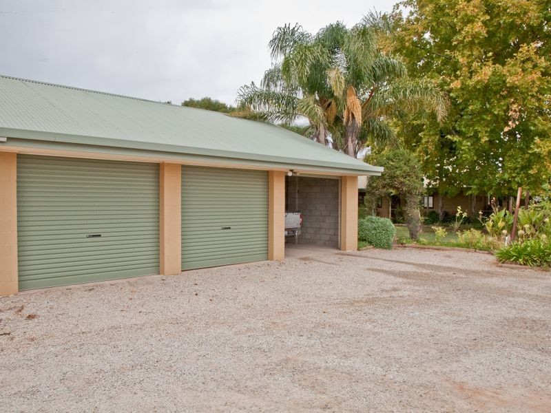68 Sixth Street, Birdwoodton VIC 3505