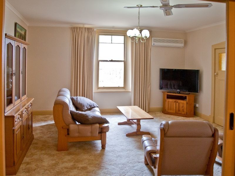 68 Sixth Street, Birdwoodton VIC 3505