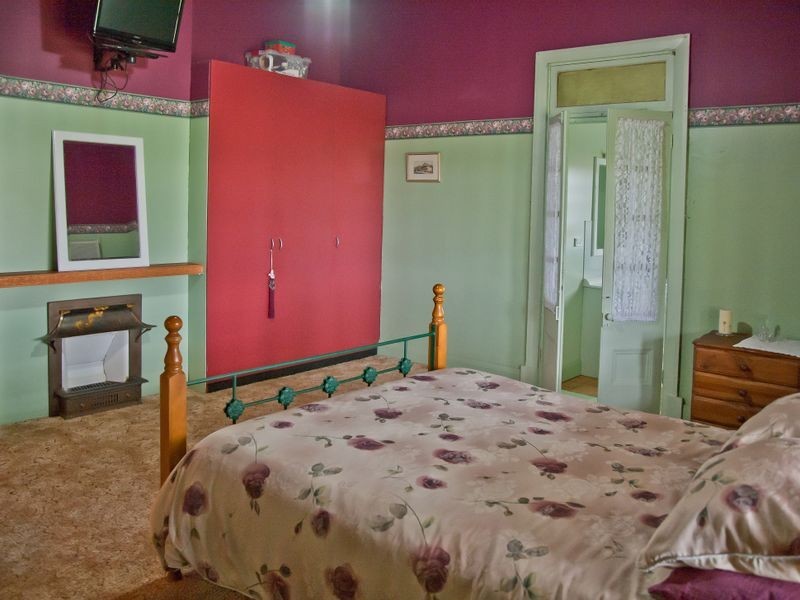 68 Sixth Street, Birdwoodton VIC 3505