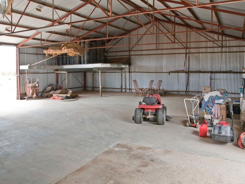 68 Sixth Street, Birdwoodton VIC 3505