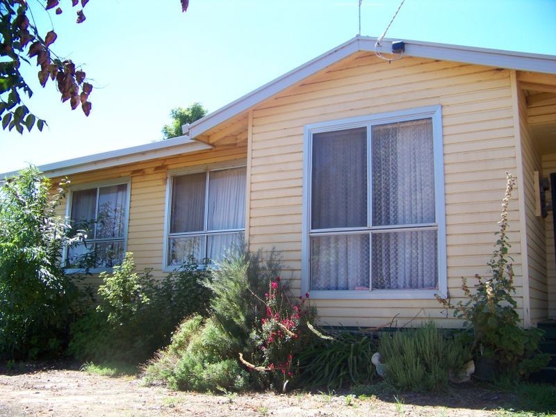 20 Murray Avenue, Red Cliffs VIC 3496