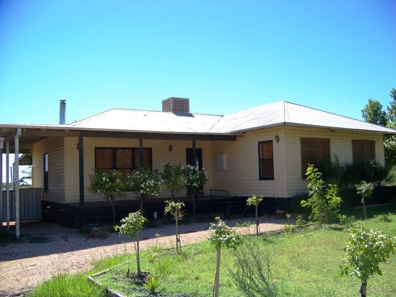 208 Dairtnunk Avenue, Irymple VIC 3498