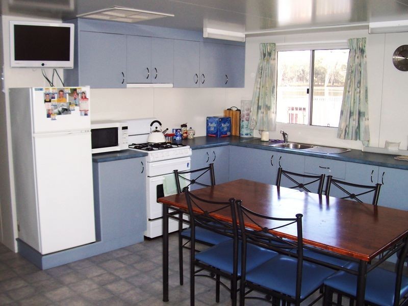 House Boat Murray River, Mildura VIC 3500