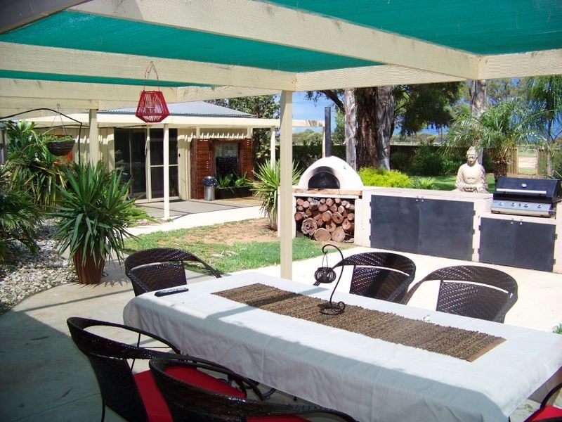 210 Sandilong Avenue Extension, Mildura VIC 3500