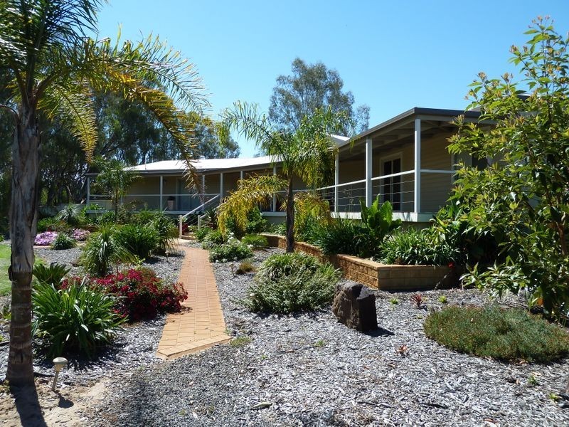 120 West Rd Buronga, Mildura VIC 3500